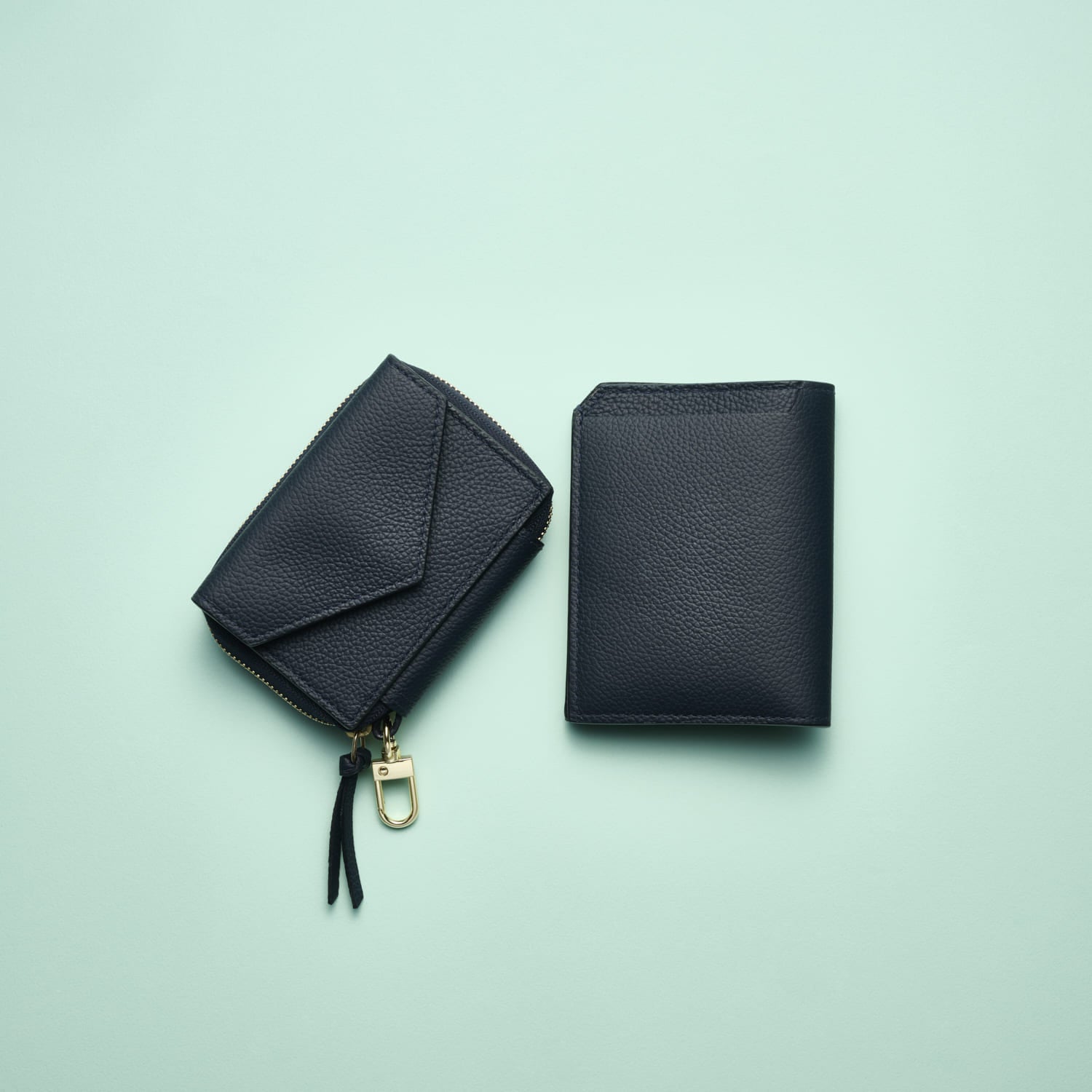 板谷由夏さんコラボ】スマートカードウォレット NAVY | ラルコバレーノ
