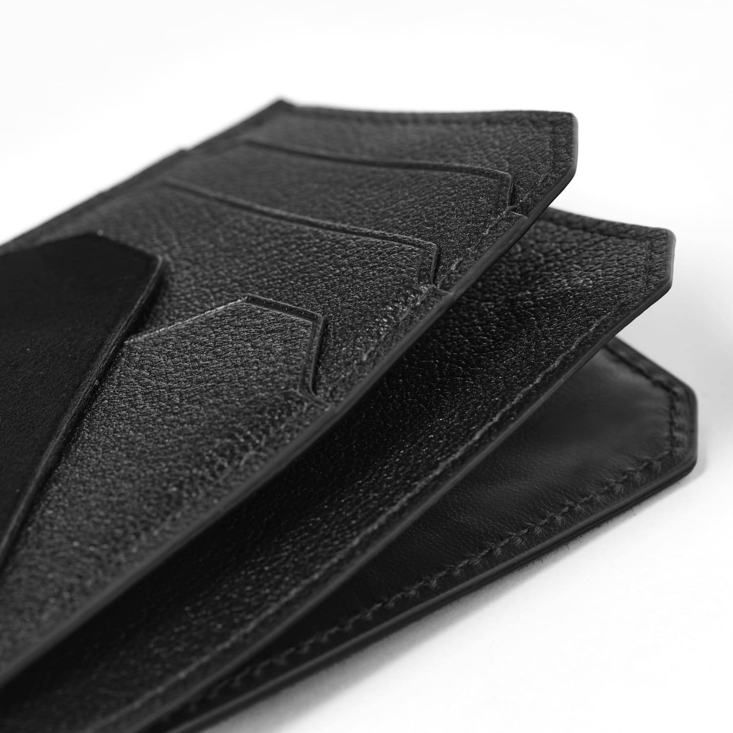 26秋シーズン限定】スマートミニウォレット BLACK | ラルコバレーノ